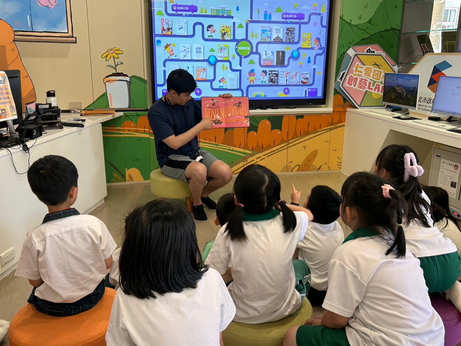 Serving students in Taiwan: Good responses from attentive students!